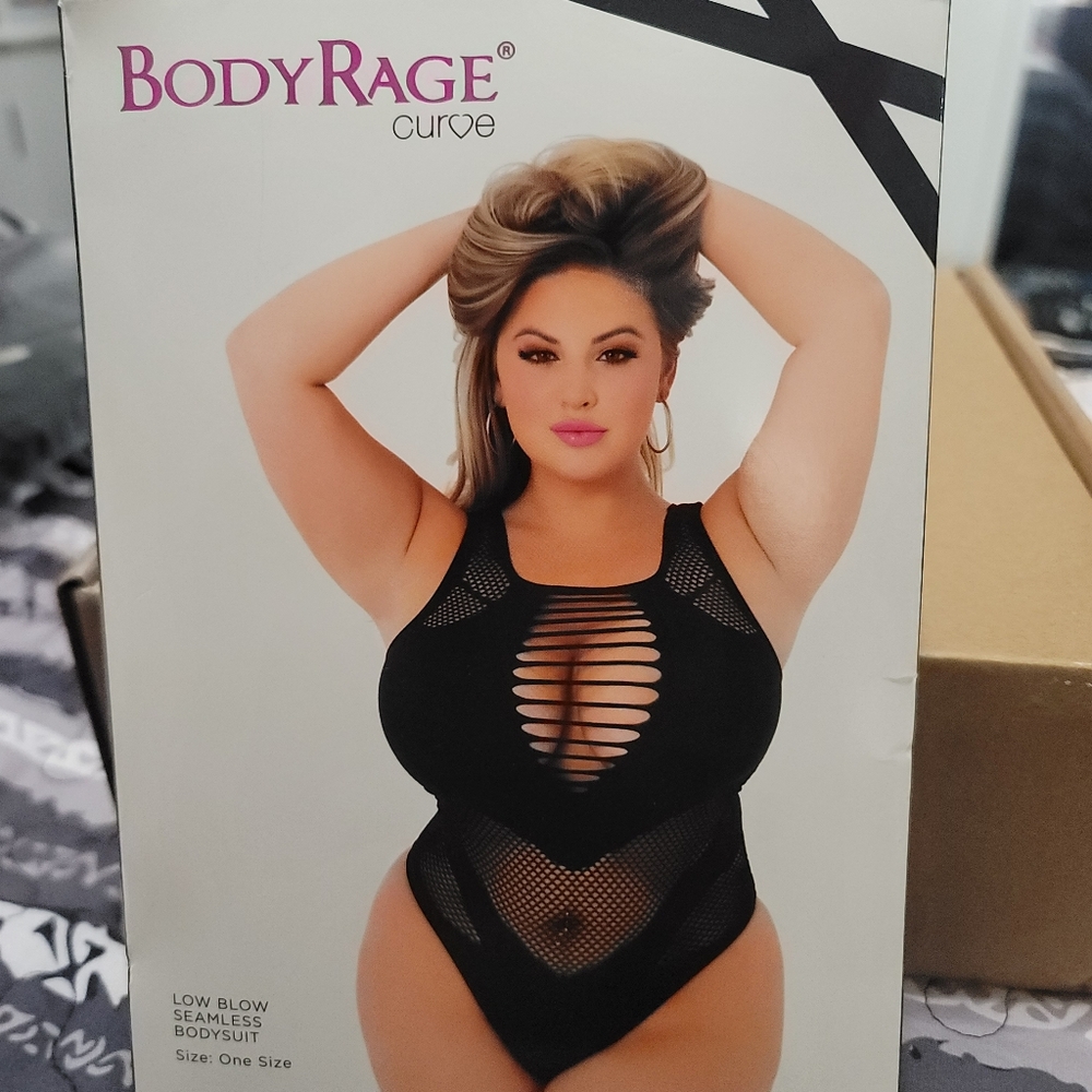 Plus Size 1x Strappy Mesh Seamless Bodysuit New never used in box
